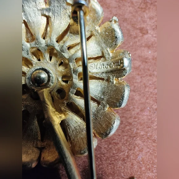 Vintage Coro craft Gold Tone Flower Brooch Mid Century Retro Fairy Cottage - Picture 5 of 6